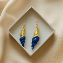 Load image into Gallery viewer, Mariposas hand-made earrings

